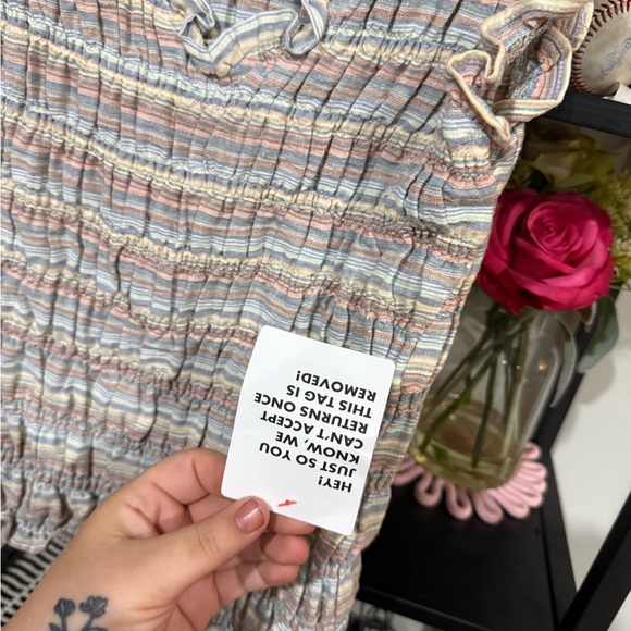 Topshop Smocked Ruffle Tank size 4 - Picture 3 of 7